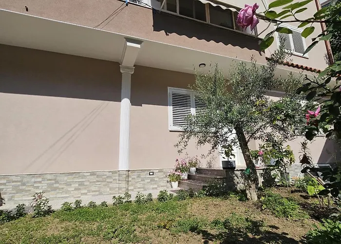 Апартаменты Oasis Тирана